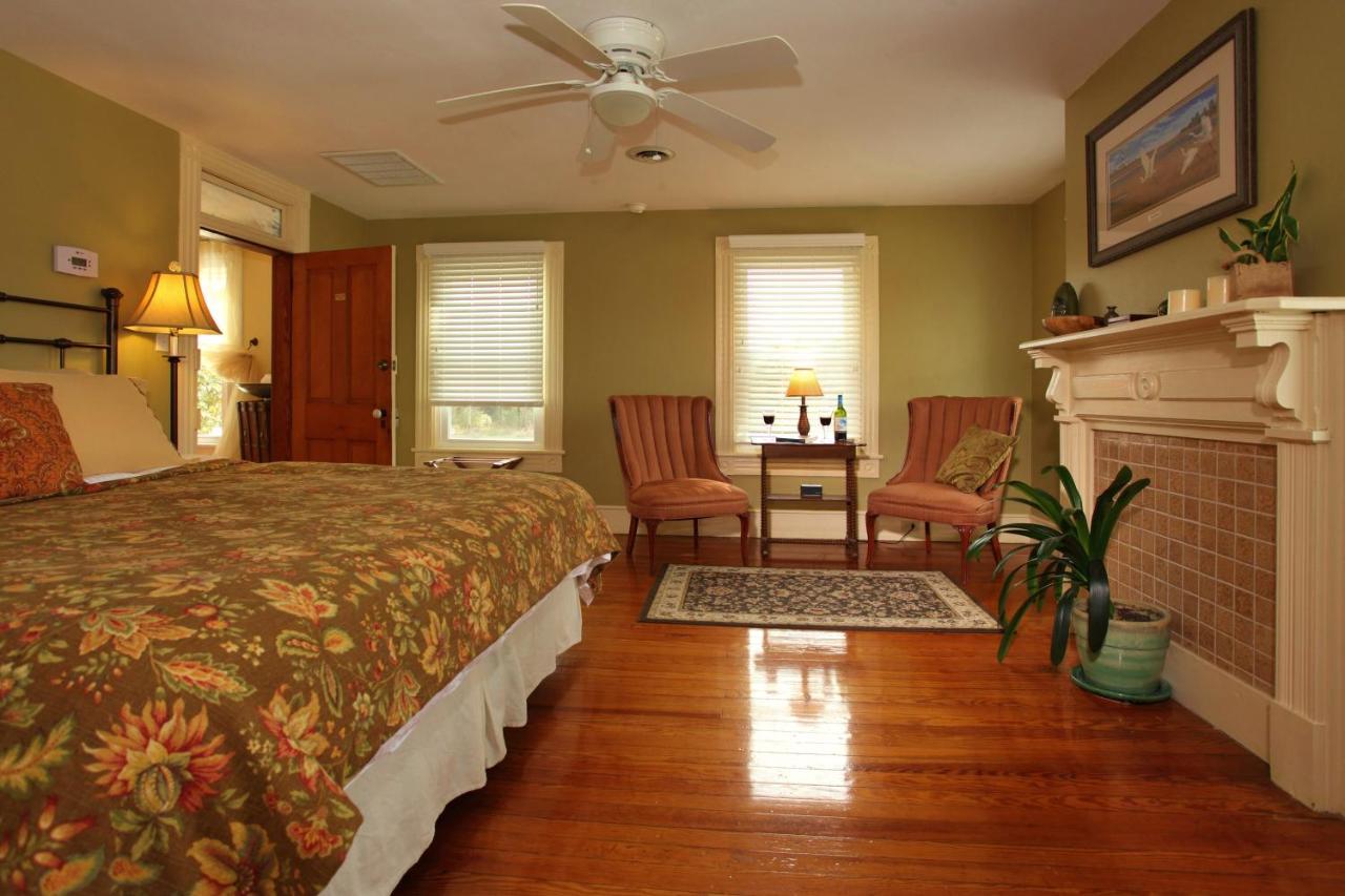 The Inn At Tabbs Creek Port Haywood Exterior foto
