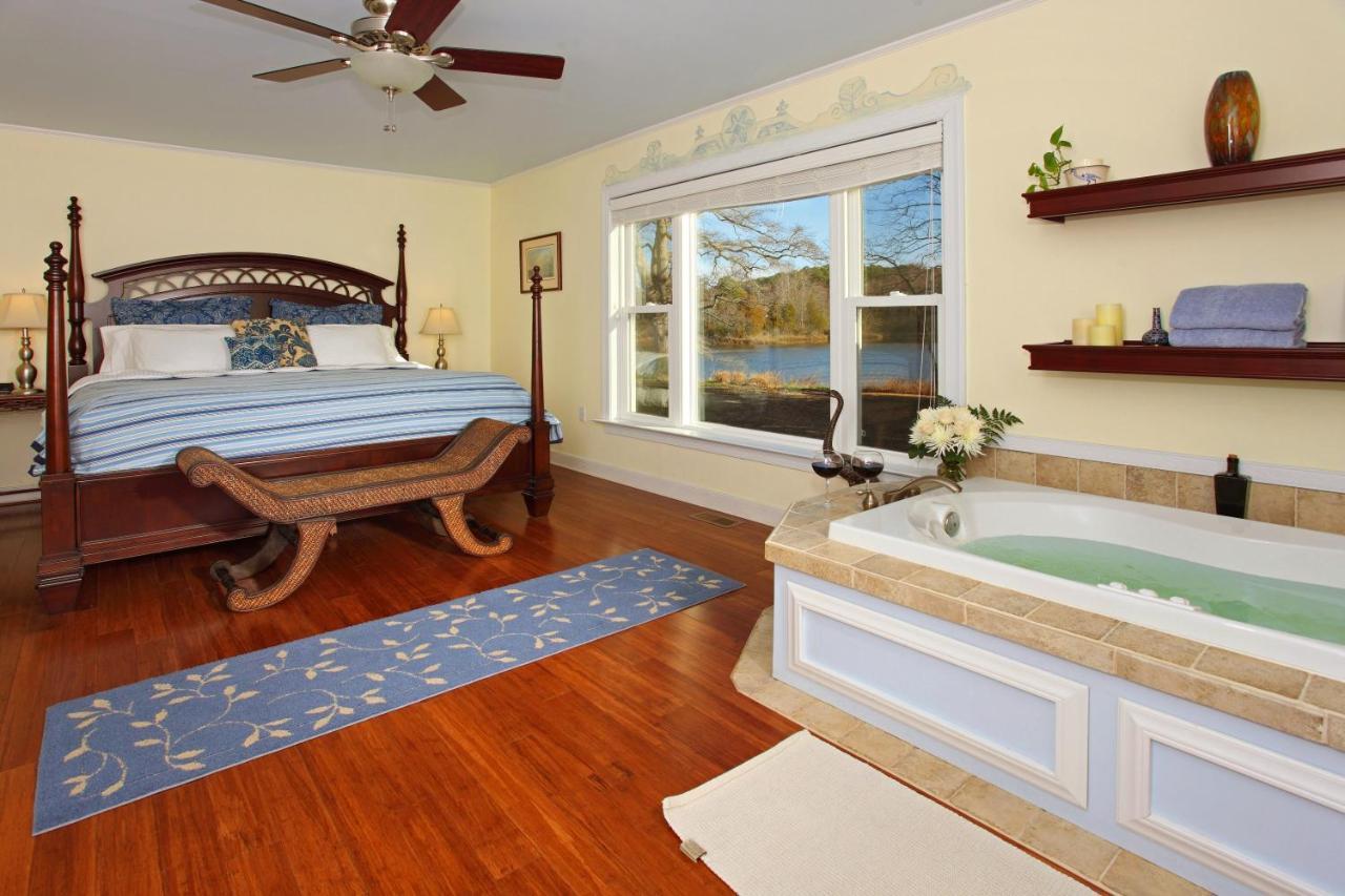 The Inn At Tabbs Creek Port Haywood Exterior foto